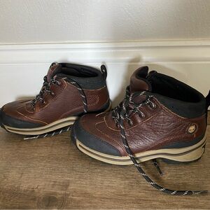 Boy’s Timberland boots
